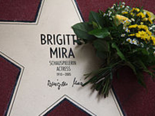 Brigitte Mira 9