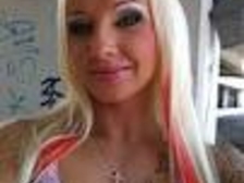Caroline Wosnitza 12