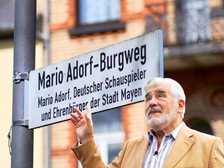 Mario Adorf 72