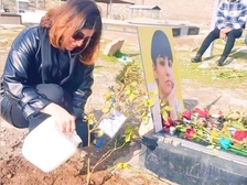 Mona Naghib 87