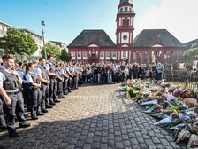 Rouven Laur Polizist 47