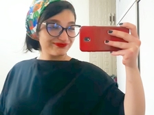 Sarina Esmailzadeh 33